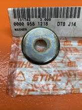 Load image into Gallery viewer, 0000 958 1218